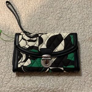 BRAND NEW Vera Bradley - Ultimate Wristlet